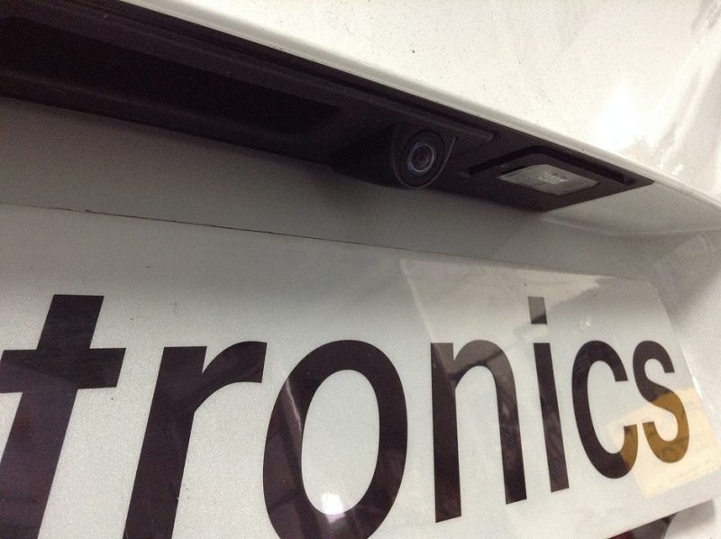 BMW M4 Retrofit Navigation and Rear Camera Multimedia Bluetooth ...