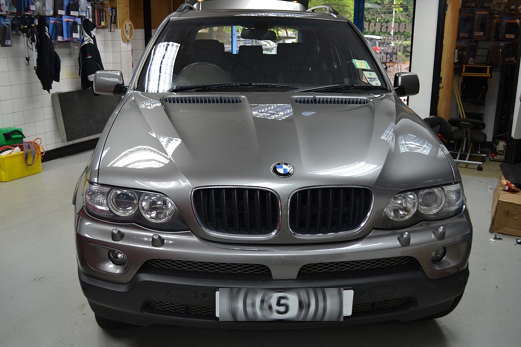 BMW X5 E53 SUBWOOFER JL – Cartronics
