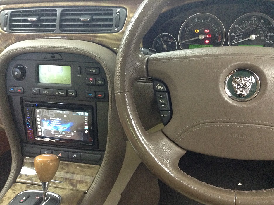 jaguar s type aftermarket radio