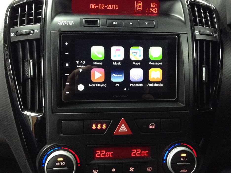 Kia CEED Pioneer Apple CarPlay