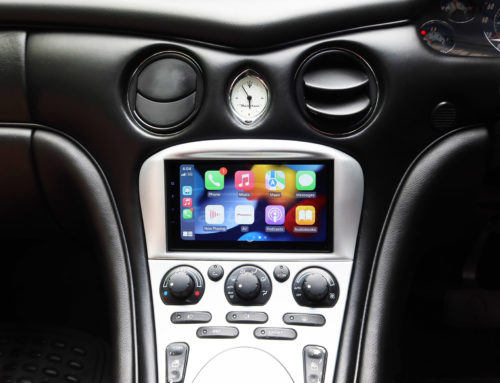 Maserati 4200 Coupe Apple CarPlay and Android Auto