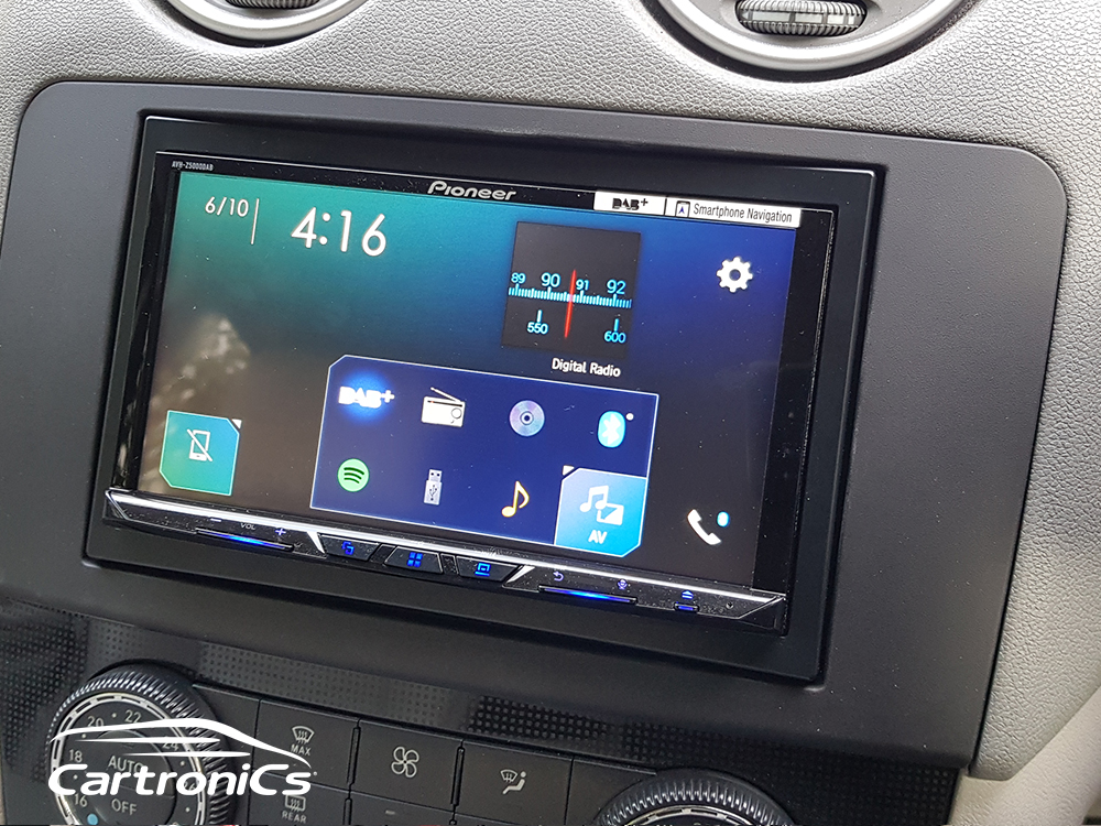 Mercedes ML W164 Installation: Pioneer Double Din Navigation system –  Cartronics