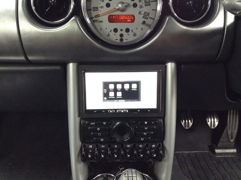MINI Cooper S R53 Apple CarPlay