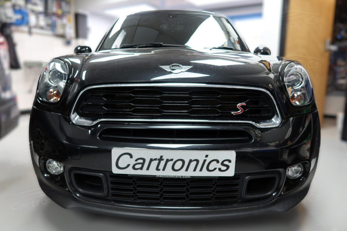 MINI R56 Double Din Radio Upgrade with Apple CarPlay, Android Auto