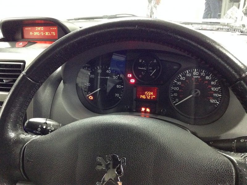 Peugeot seat belt air bag fault