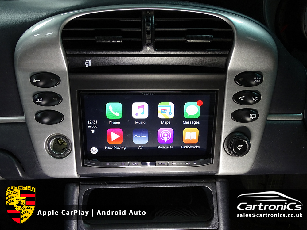 Porsche 996 Apple CarPlay