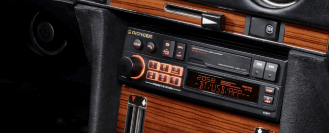 Pioneer SXT-C10PS retro style radio