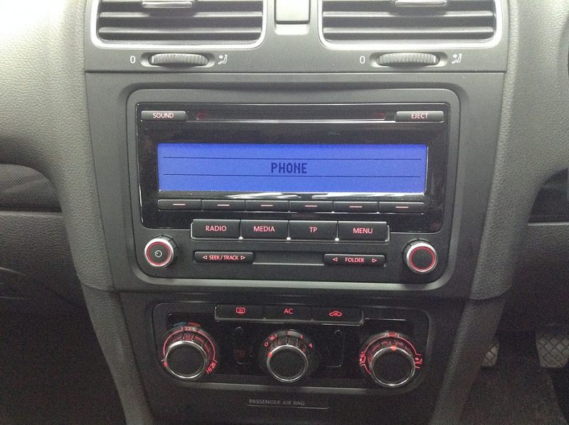 VW Golf mObridge M2Can Lite VW Cartronics