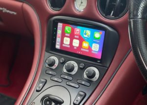 Maserati Spyder Coupe with Apple CarPlay